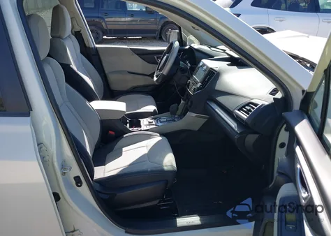 2021 Subaru Forester Premium z USA, uszkodzony, nr VIN JF2SKAFC1MH509971